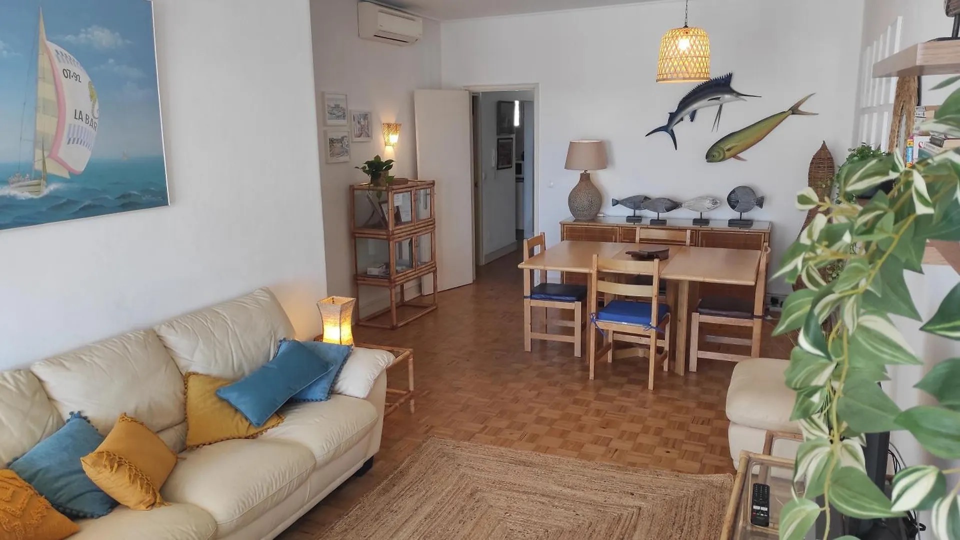 Moderne Ferienwohnung Mit Balkon Und Meerblick Portimao