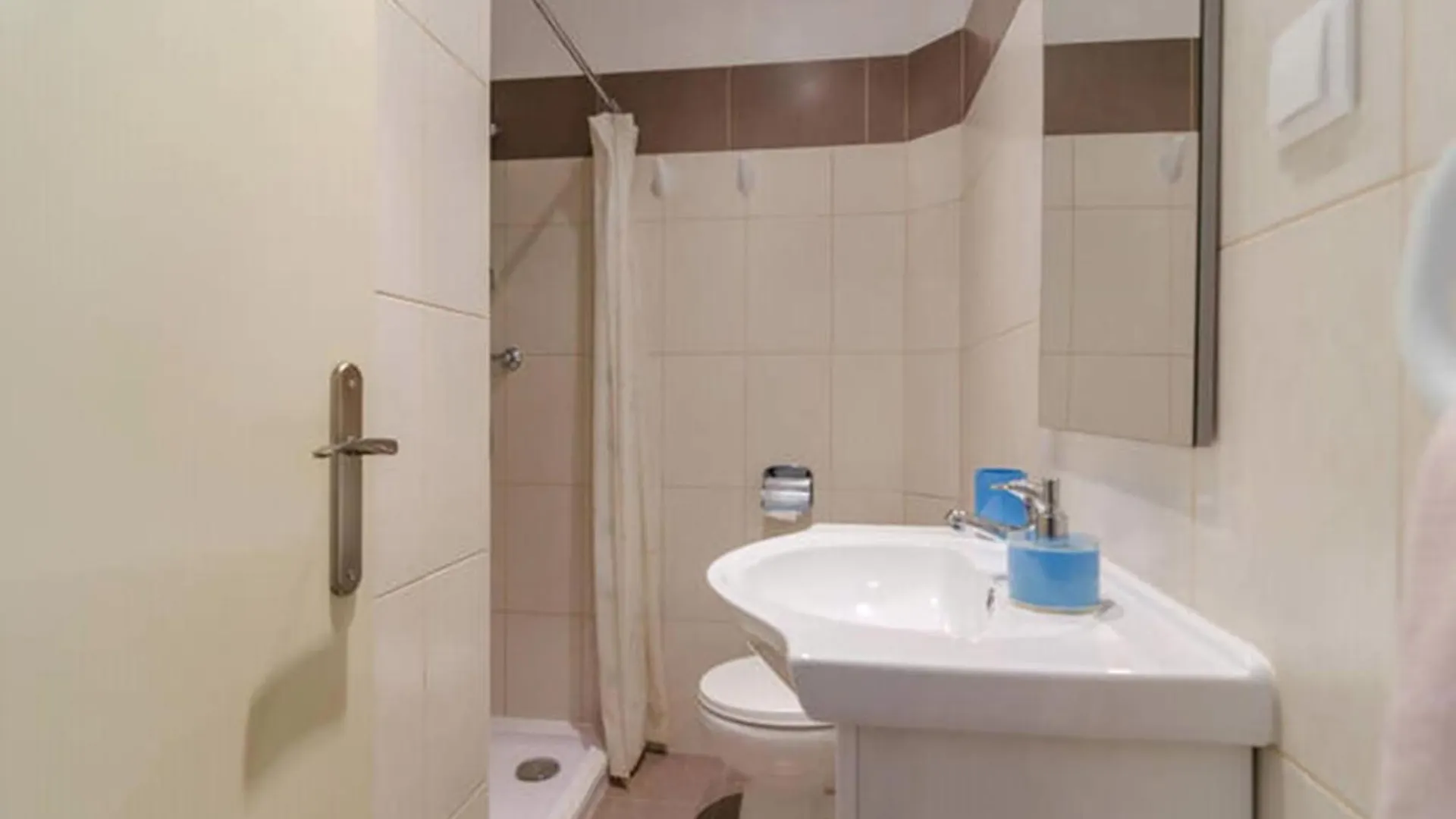 Moderne Ferienwohnung Mit Balkon Und Meerblick Portimao Apartment