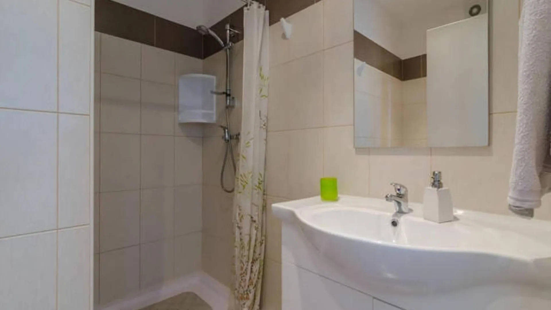 Moderne Ferienwohnung Mit Balkon Und Meerblick Portimao Portugal