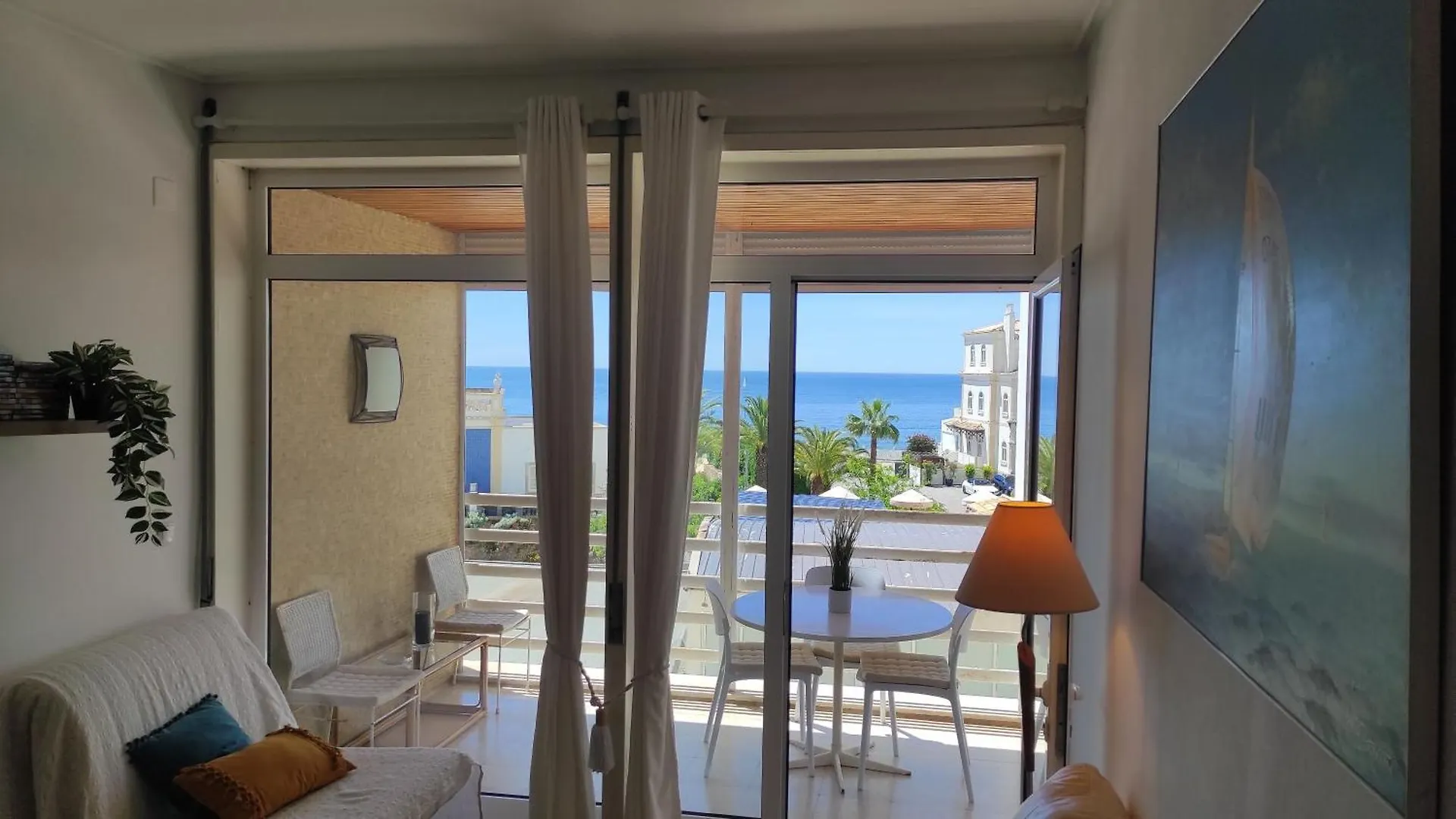 Moderne Ferienwohnung Mit Balkon Und Meerblick Portimao Apartment